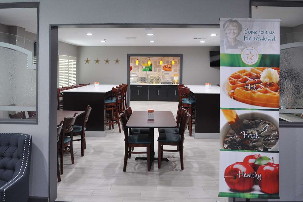 Quality Inn & Suites Plano East - Richardson Restaurant photo